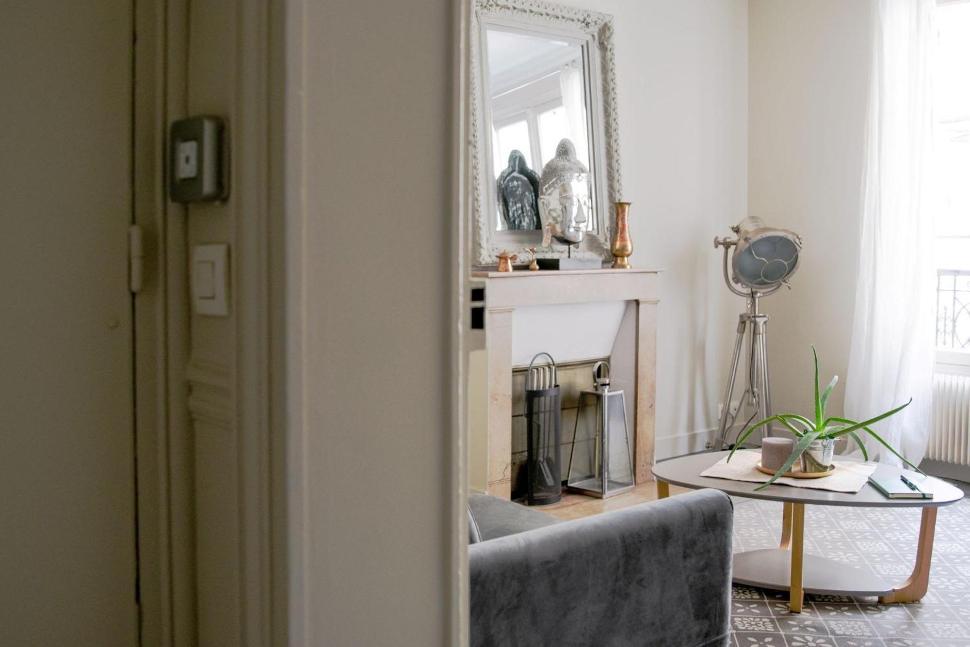 Eiffel Tower & Les Invalides - 1Br - Cityapartmentstay Paris Luaran gambar