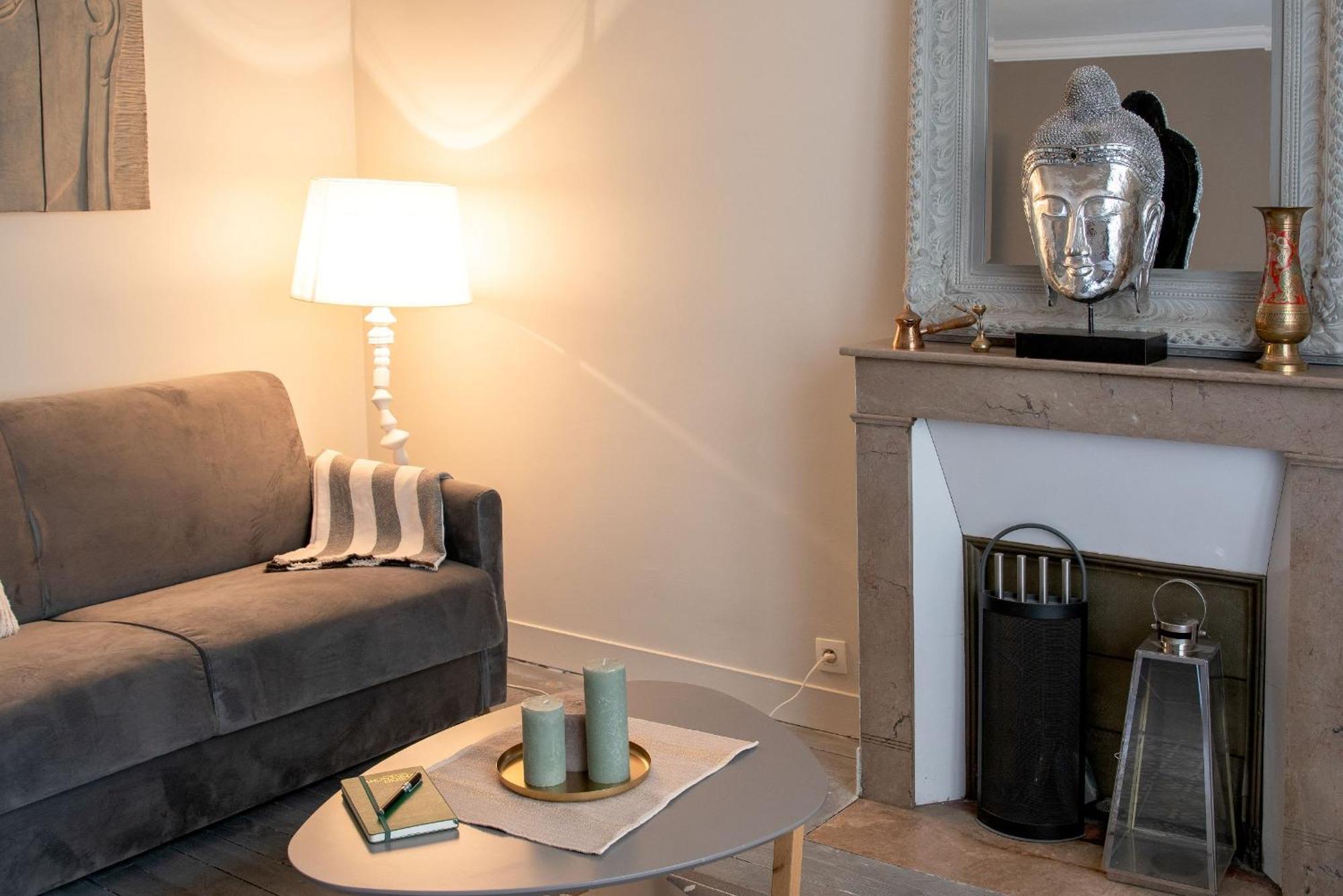 Eiffel Tower & Les Invalides - 1Br - Cityapartmentstay Paris Luaran gambar